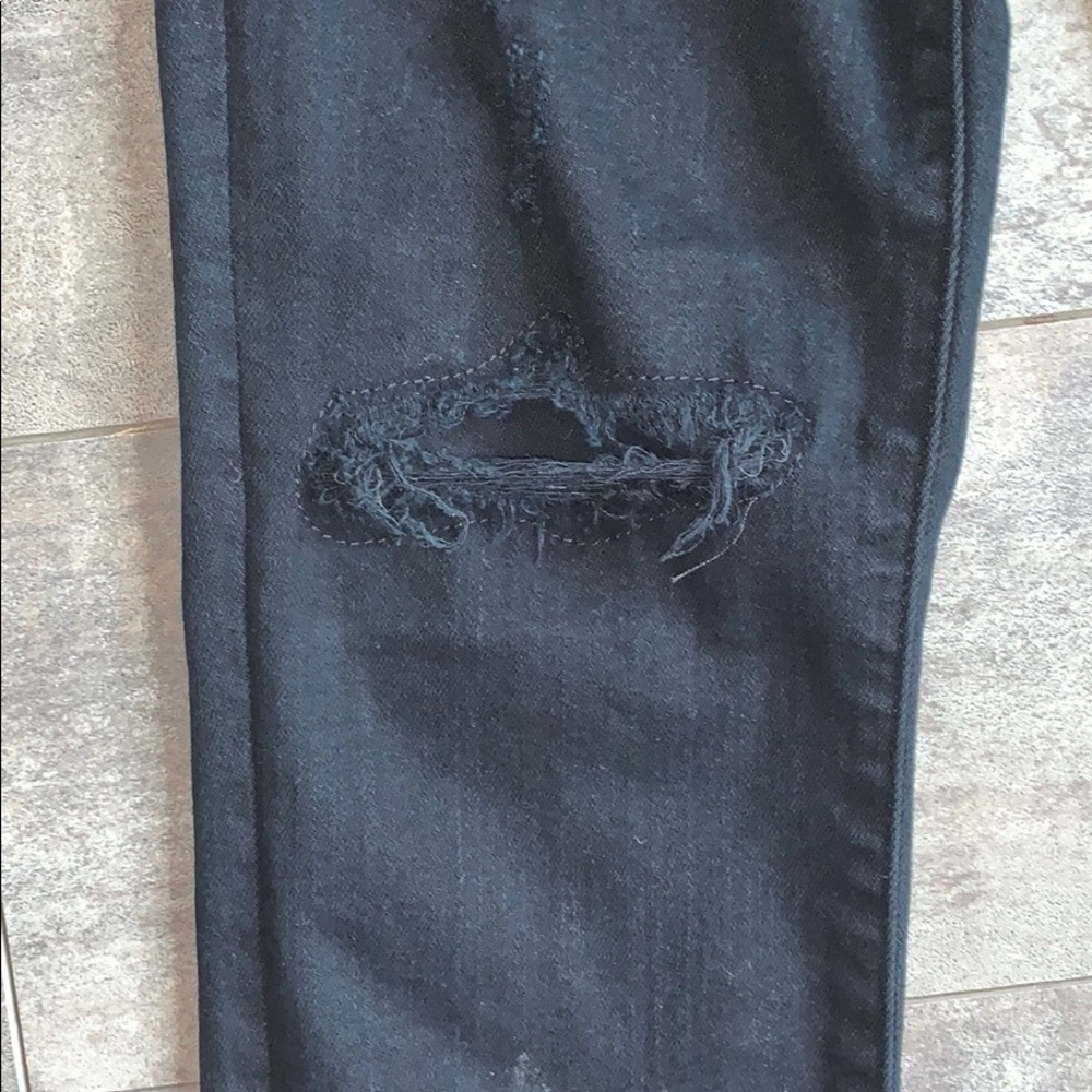 J Brand Capri Mid Rise Jeans - Picture 4 of 7